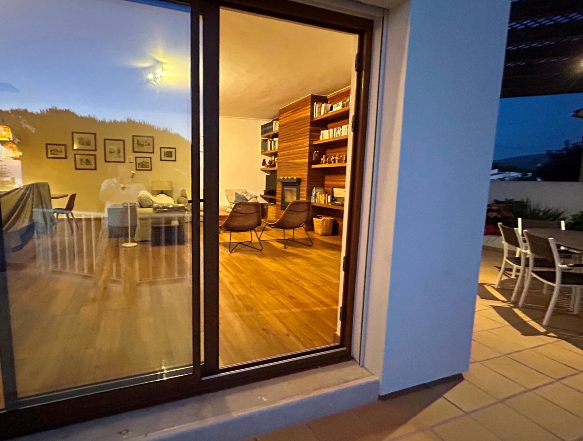 Colares Beach House, Pool Child Friendly Extérieur photo